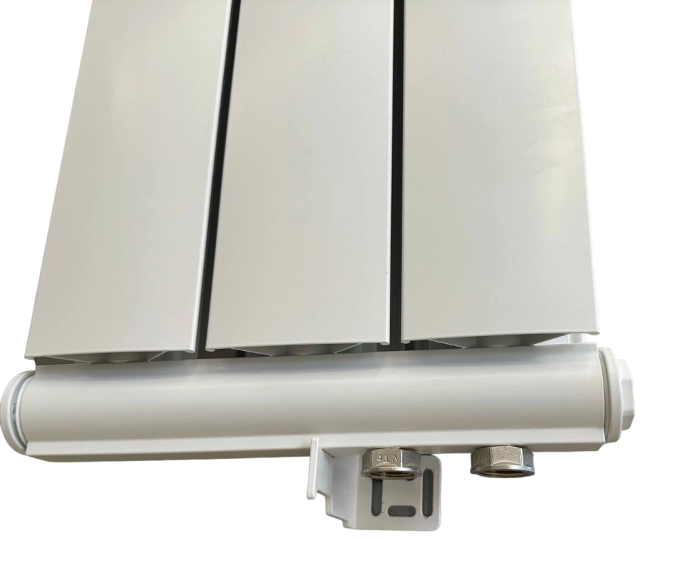 Радиатор Silver В-1800-3секц подкл. нижнее RAL9016 матовый (1350Вт)