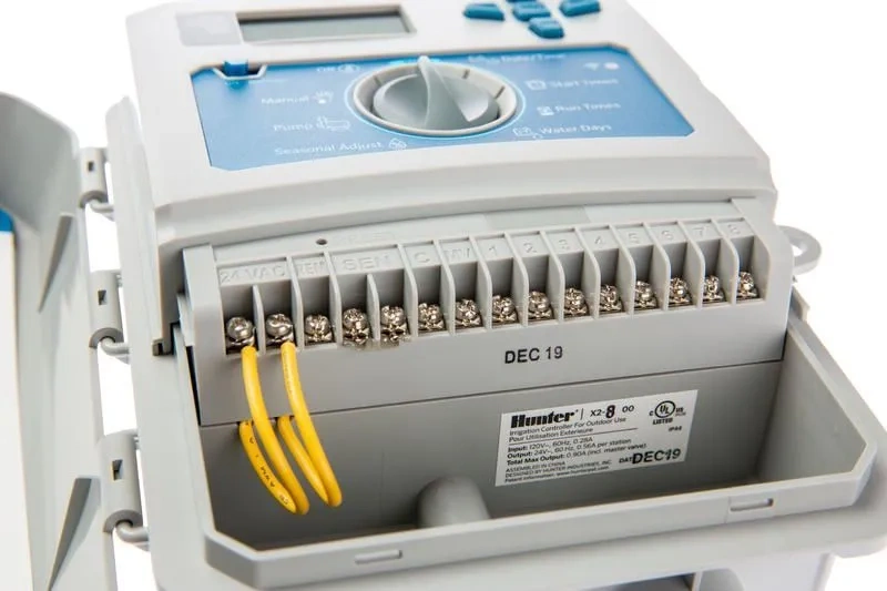 Контроллер Hunter X2-401-E -  4 станций \ уличный \ WIFI