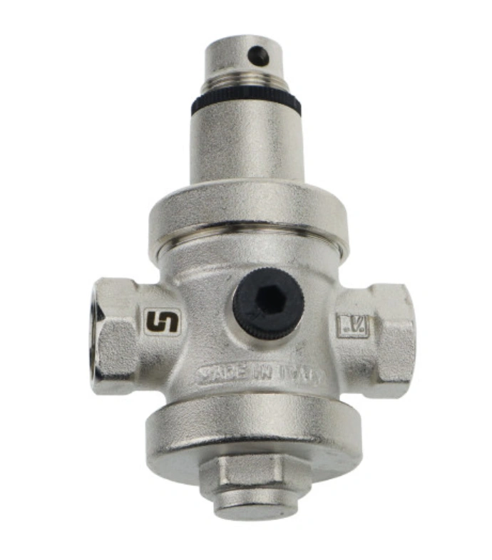 Редуктор давления 1/2" 0.5-6 бар PN25 с отверстием под манометр 1/4, никелированный Uni-fitt