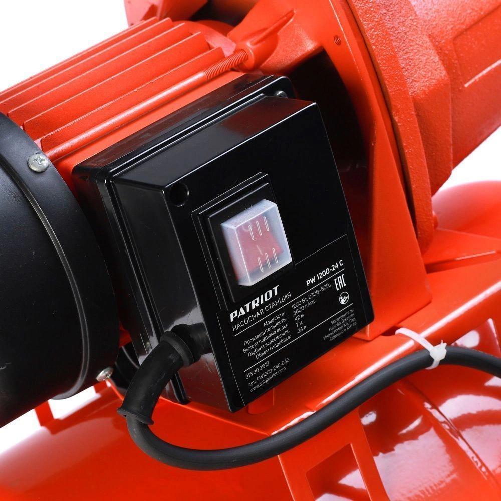 Станция насосная PW 1200-24 C, насосная часть - чугун, бак 24 л, 1200 Вт, 3800 л/час PATRIOT