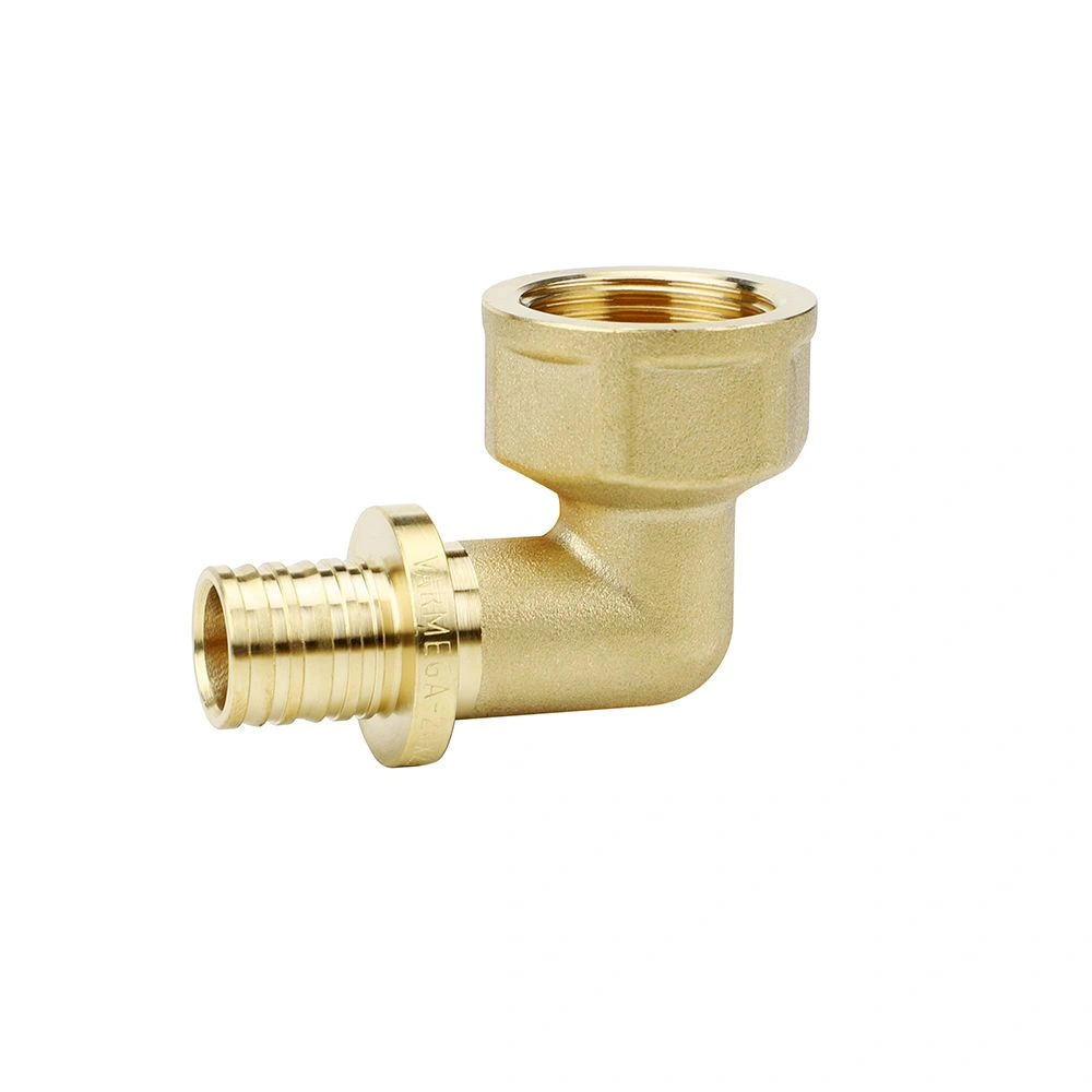 Угол переходной 20-3/4 ВР латунь Varmega