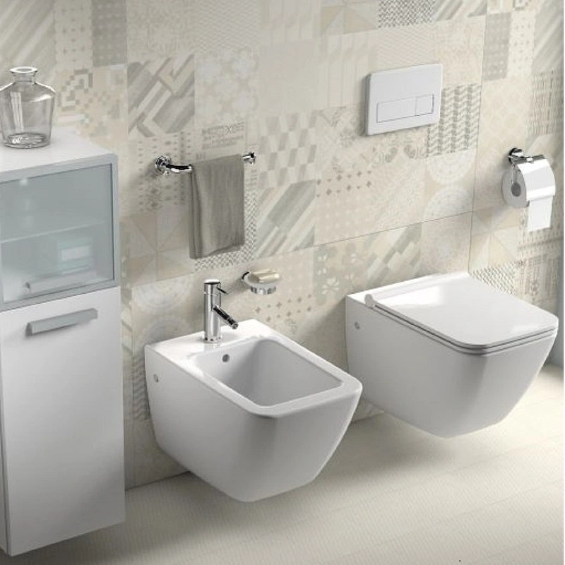 Комплект унитаза подвесного с крышкой PURE, JIKA ((8204230000001 / 8.2042.3.000.000.1)+(8.9342.2.300.063.1))