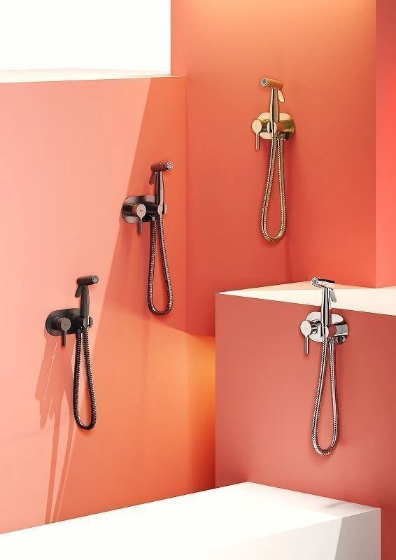 Смеситель с гигиеническим душем встраиваемый R20 сатин золотой, RAGLO