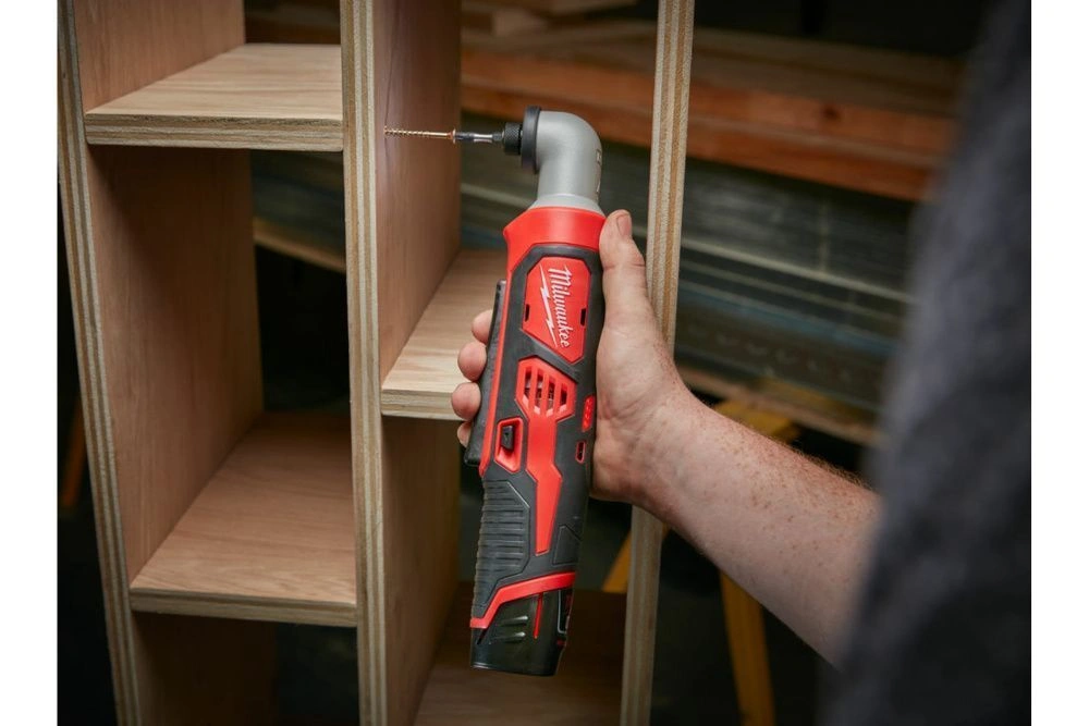 Аккумуляторный винтоверт угловой импульсный M12 BRAID-0, Milwaukee