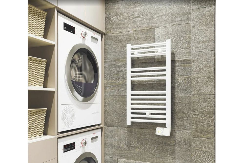 Полотенцесушитель электрический Theola Digital, узкий белый 300Вт, Atlantic