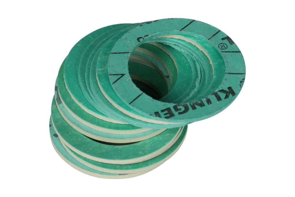 Стальной распределительный коллектор 6 отопительных контуров. В теплоизоляции DN 25 STOUT