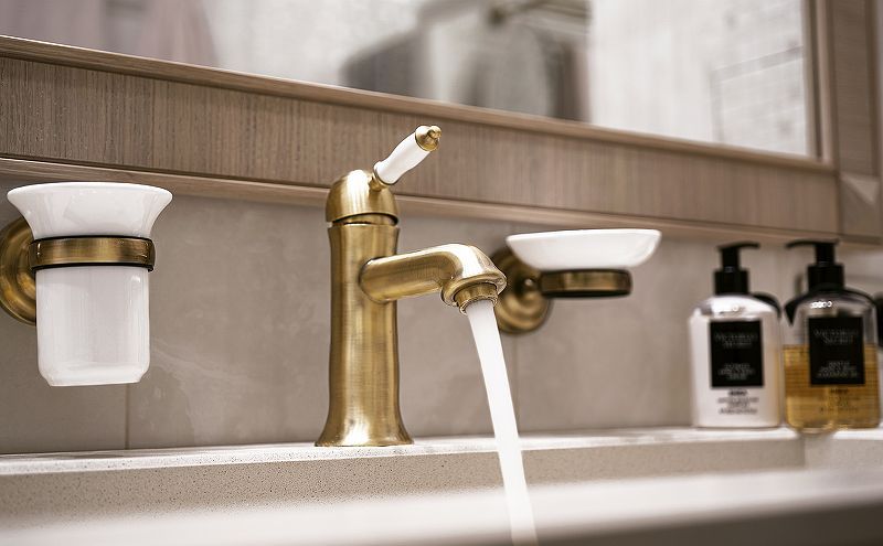 Смеситель для умывальника VILLA, монолитный, с донным клапаном клик-клак, бронза, LEMARK