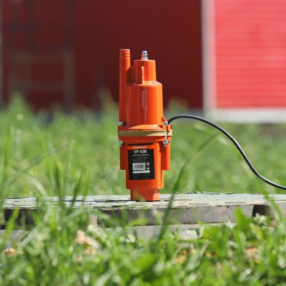 Насос вибрационный VP 40В, верхний забор, кабель 40 м, 250 вт, 18 л/мин, H-60 м, D-96 мм PATRIOT
