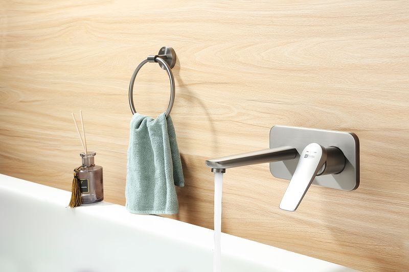 Смеситель для умывальника встраиваемый Bronx с выпуском, графит LEMARK